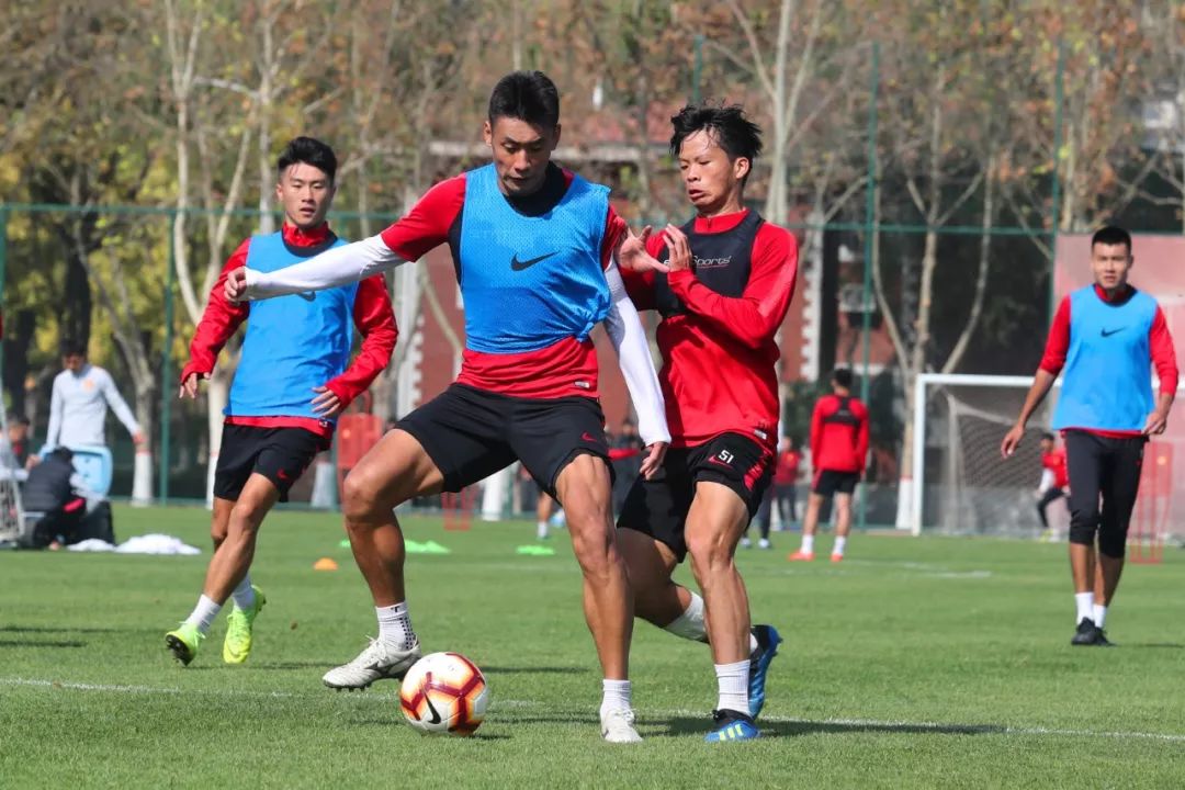 九游娱乐网站-包含河北华夏幸福队员表现出色，积极备战的词条