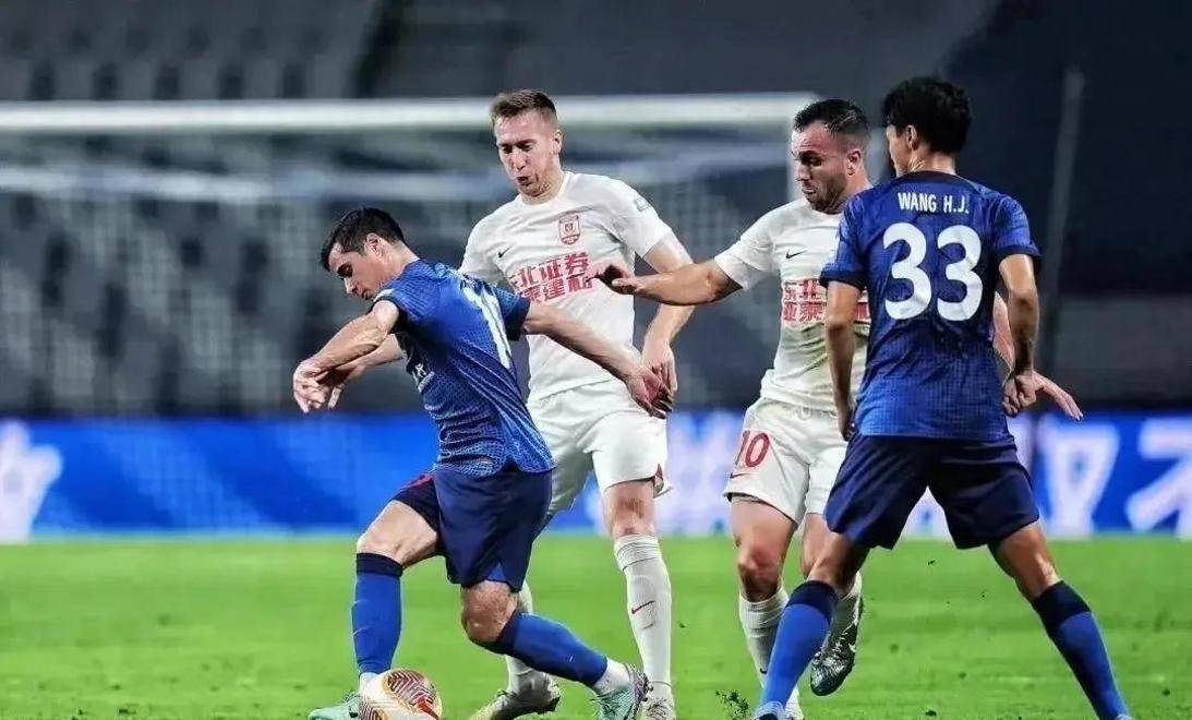 九游体育-中超顶级球队齐聚，实力对决震撼全场