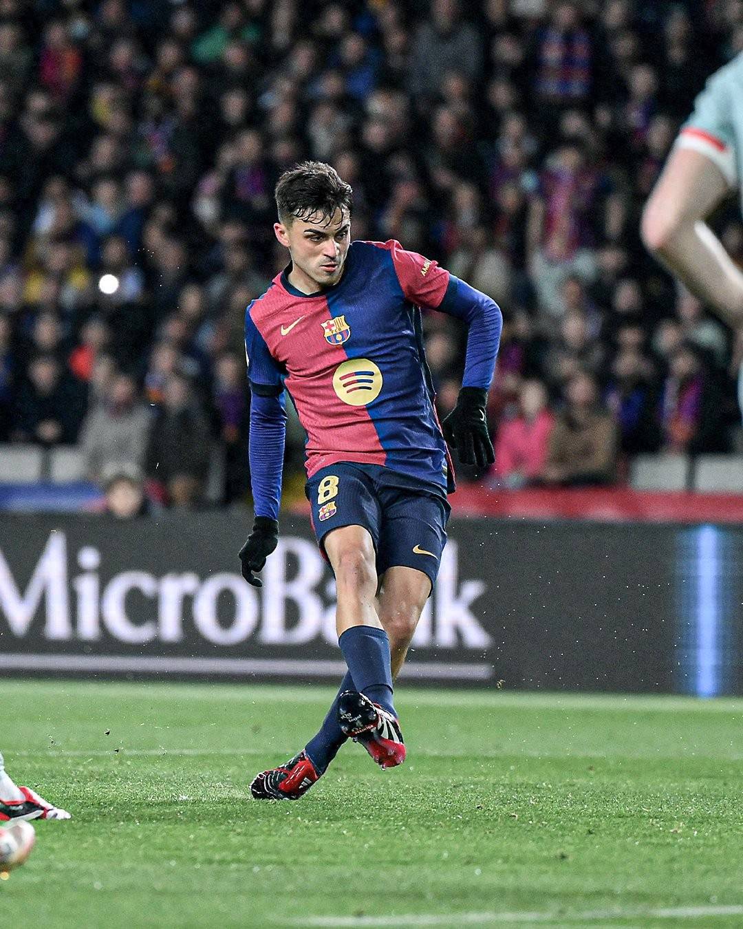 九游娱乐官方网站-看看哪些球员在最近的比赛中表现出色