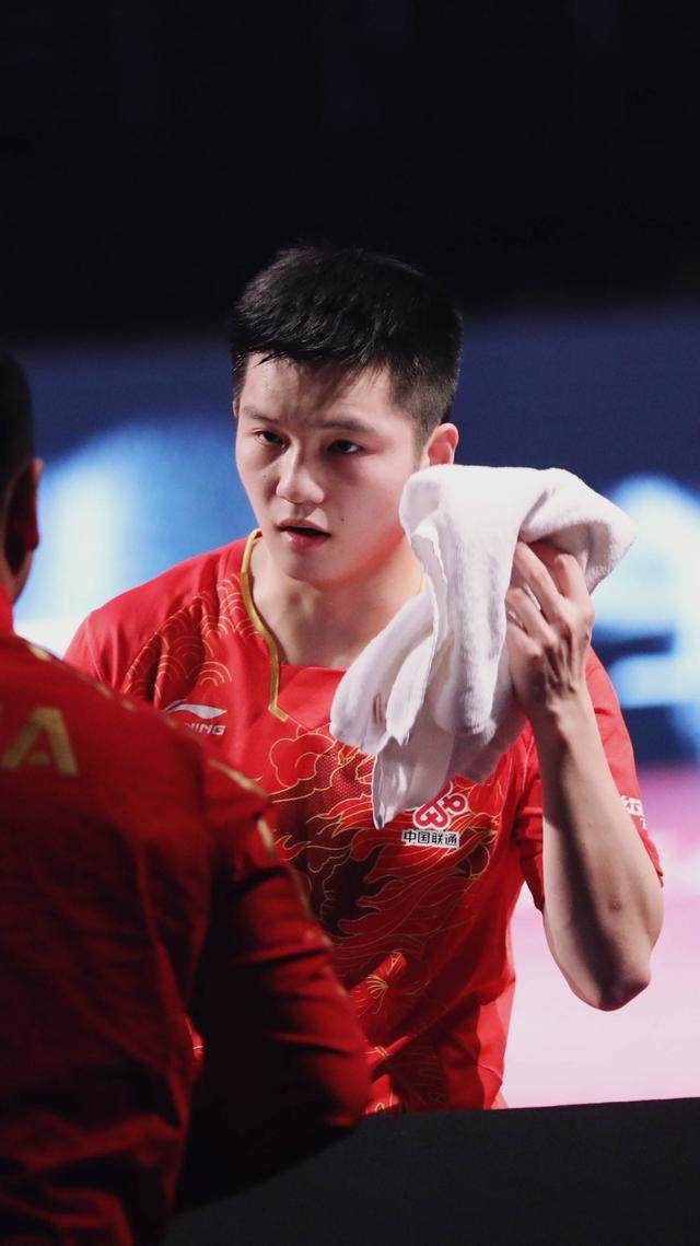 九游官网-关于莱比锡红牛客场惊险逆转，取得关键胜利的信息