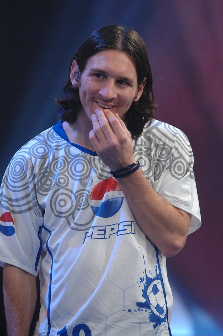 九游app下载-足球明星在社交平台上分享日常生活的简单介绍