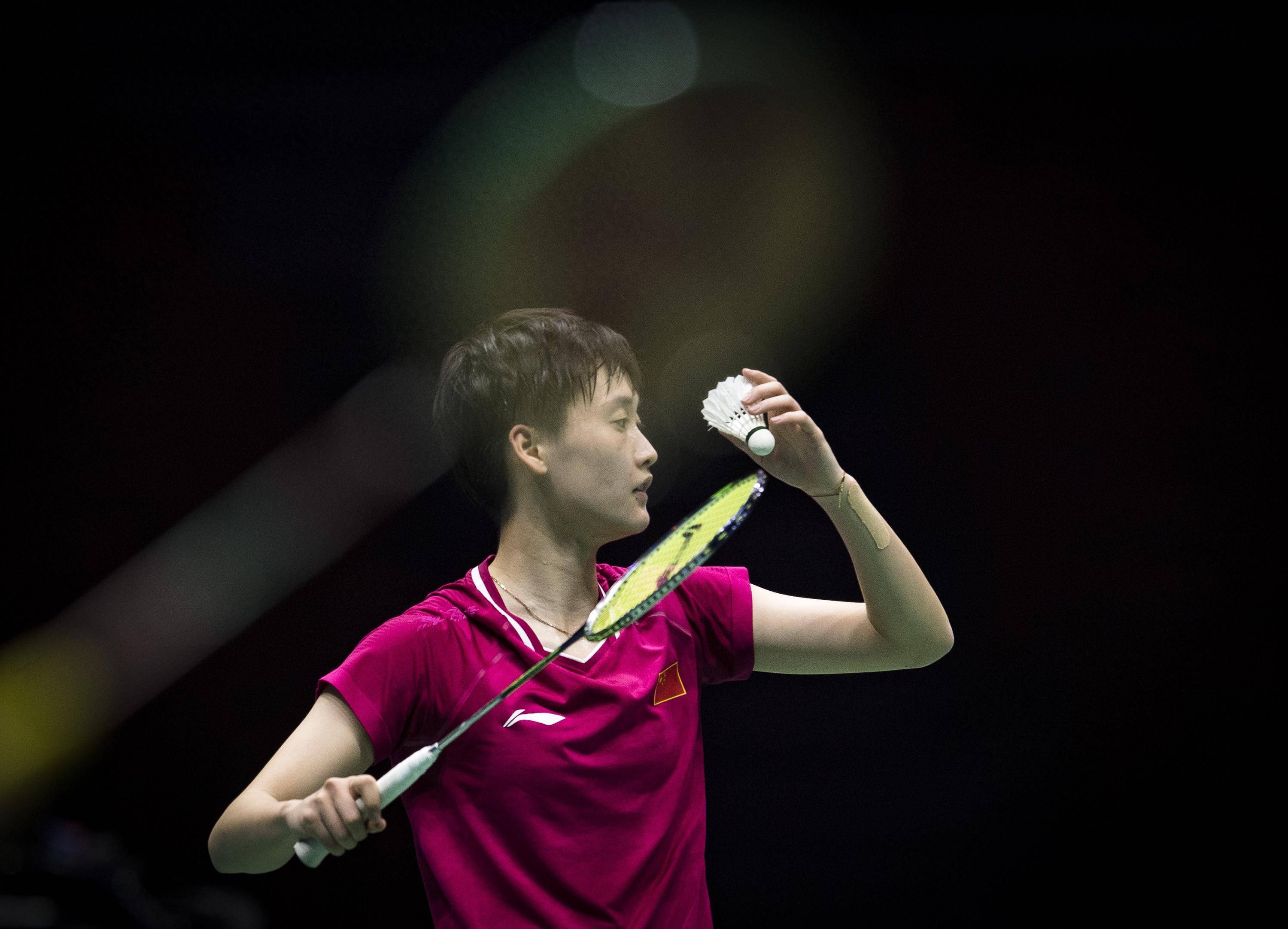 场上风云：羽毛球比赛中惊险过关的简单介绍