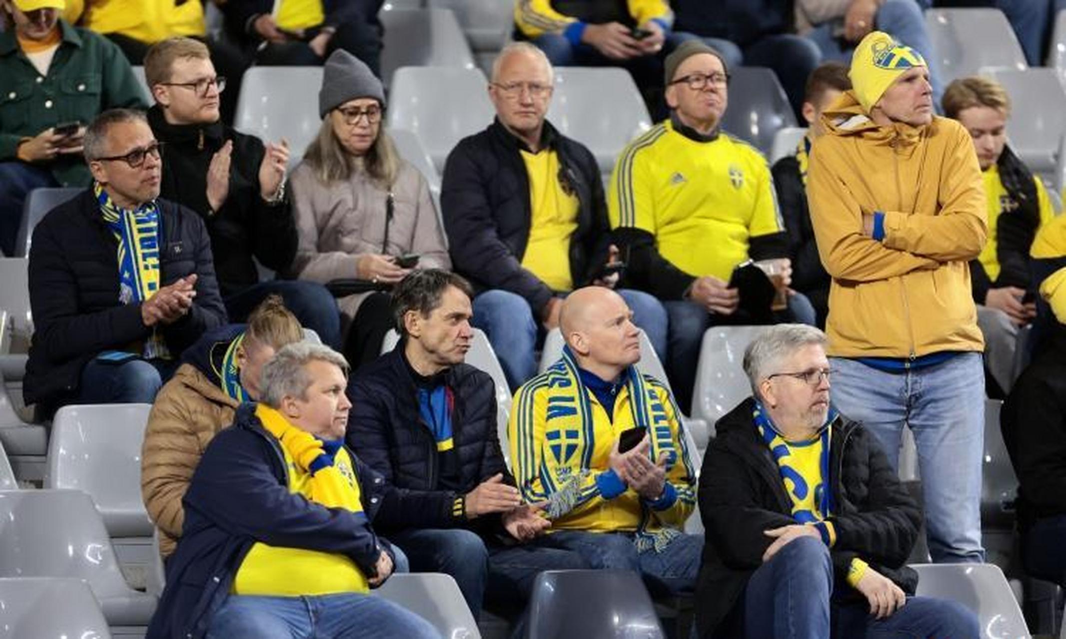 包含英格兰战胜比利时晋级，瑞典遭淘汰的词条