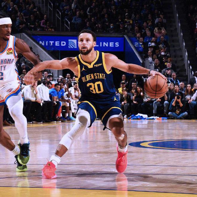 九游娱乐首页-包含勇士团结一心，联手实现惊艳逆转的词条