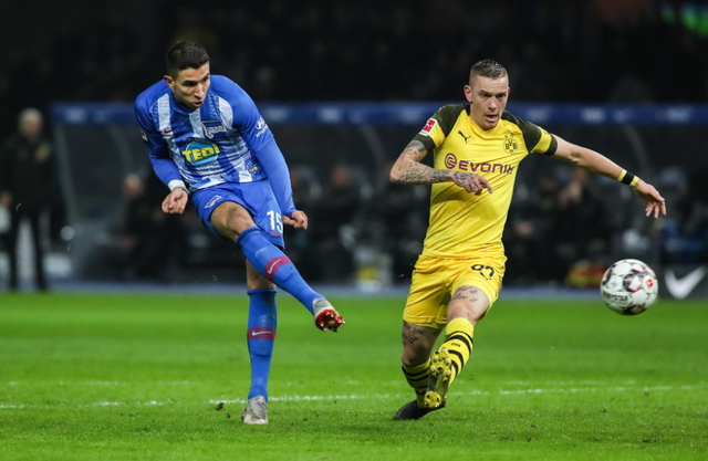 柏林赫塔客场逆转战胜，取得联赛八连胜