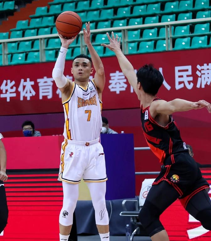 关于山西男篮挑战北控男篮，实力对拼争胜的信息