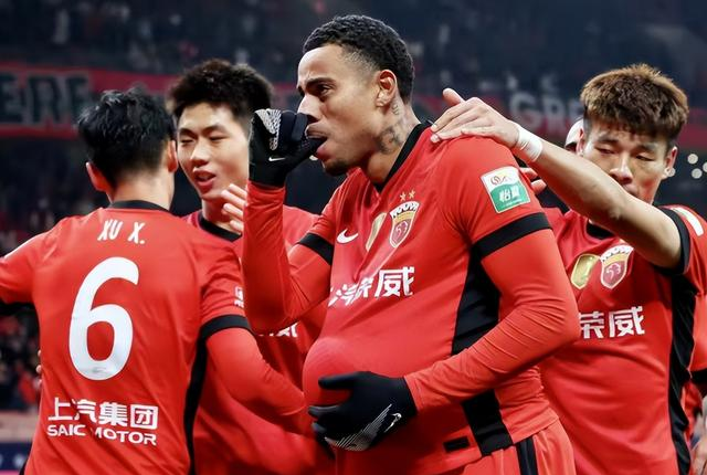 九游APP-恒大门将状态回勇，或将成为球队定海神针