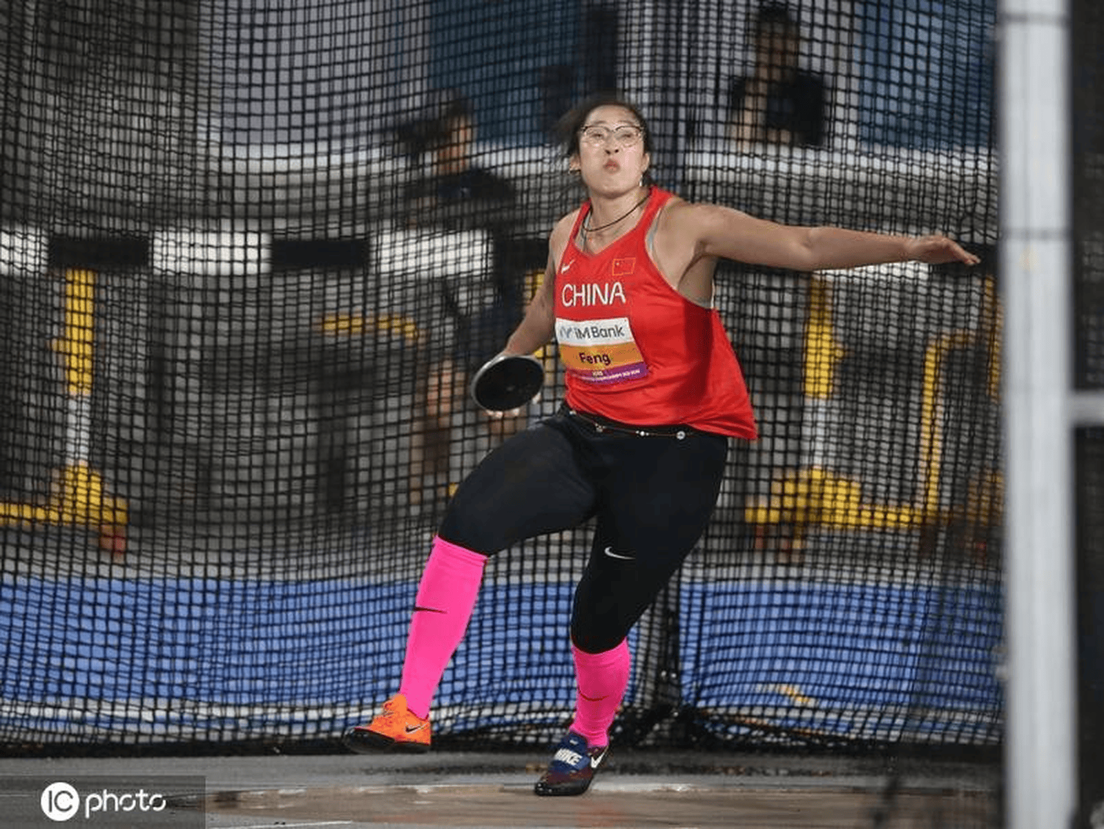 加拿大选手创纪录夺得铁饼金牌