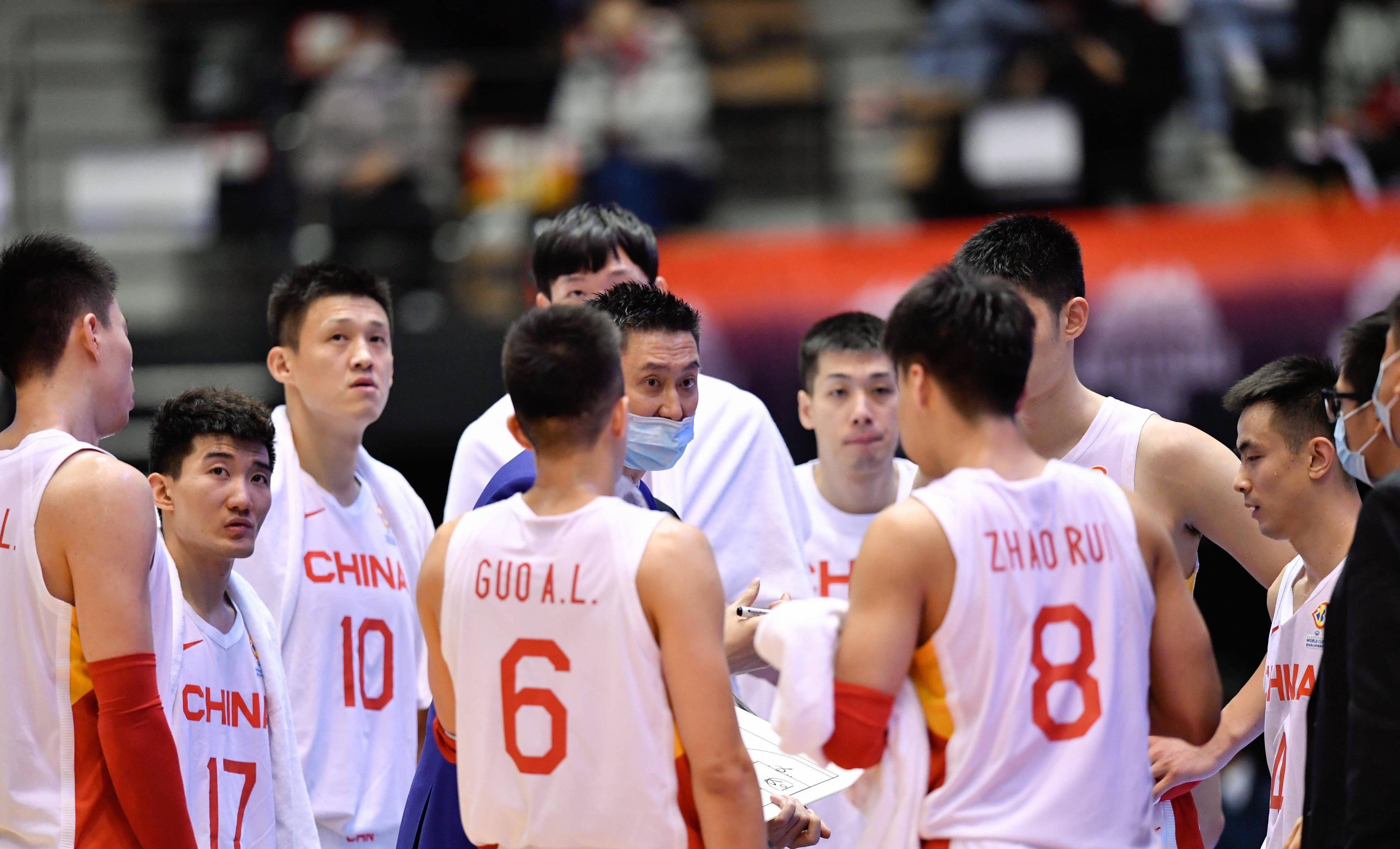 男篮比赛正酣畅进行精彩绝伦谁与争锋？的简单介绍