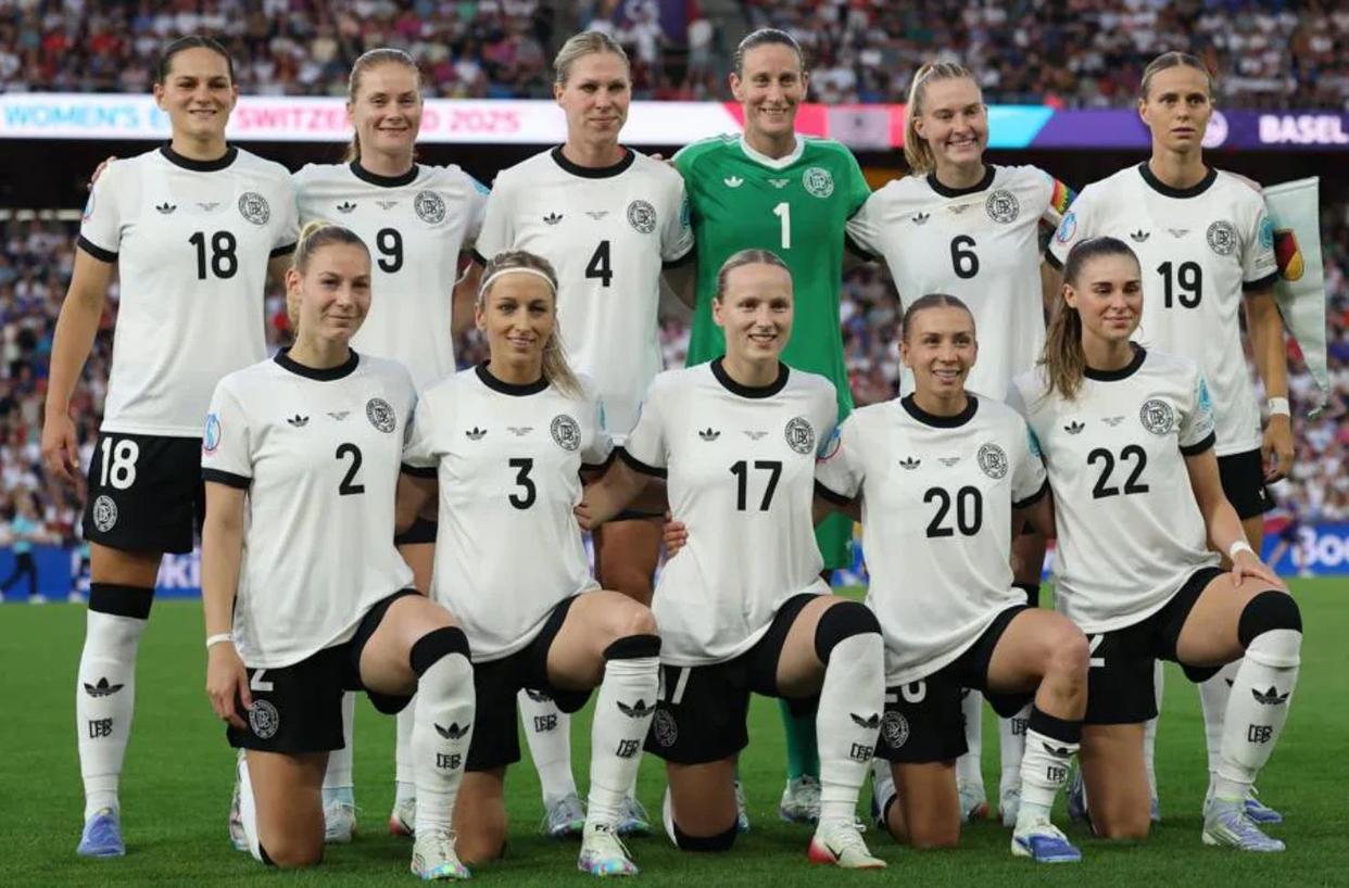 英格兰惨败德国，法国大胜挺进淘汰赛