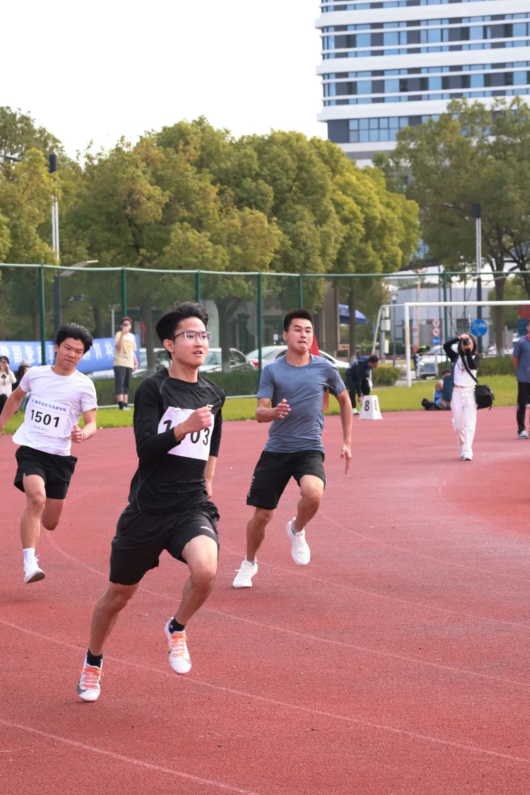 顶级竞技！体育赛场激情澎湃