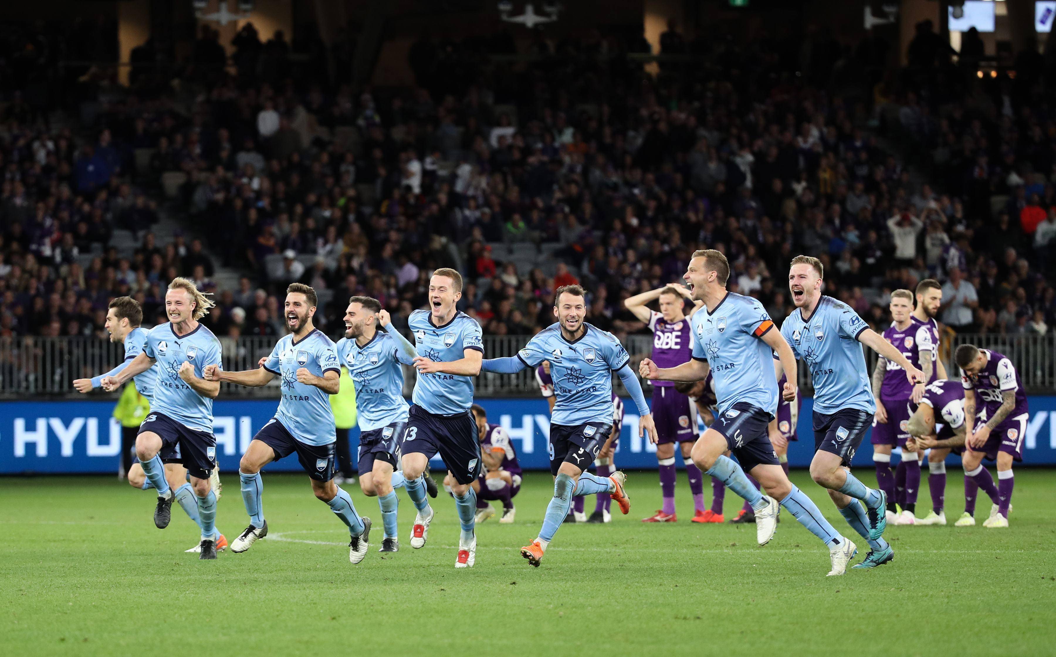 九游APP-比赛中球队发挥默契配合取得胜利