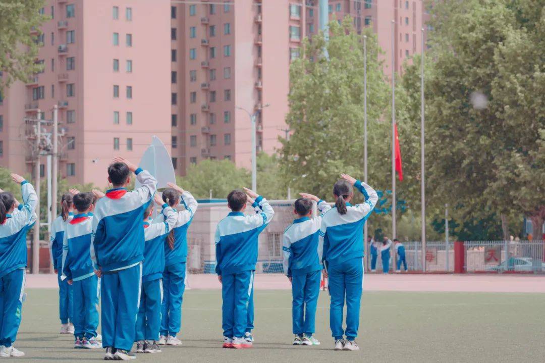 九游体育平台-意大利体操队优异表现，引人瞩目