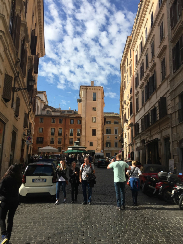 关于欧预赛：比赛大战，热闹异常的信息