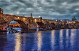 捷克卡尔斯鲁厄胜利走入视线，格外引人注目