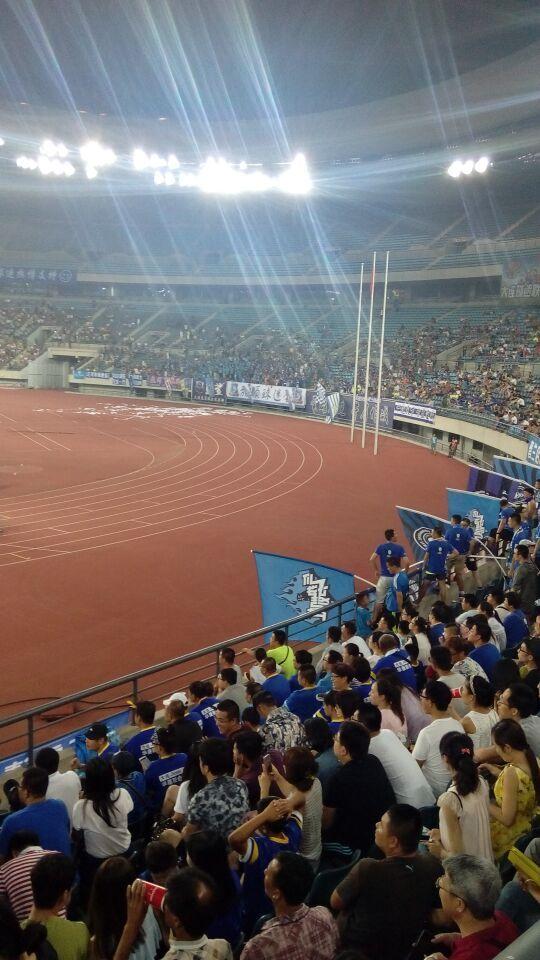 大连一方主场豪取六连胜,稳坐中超积分榜榜首 大连一方主场豪取六连胜,稳坐中超积分榜榜首