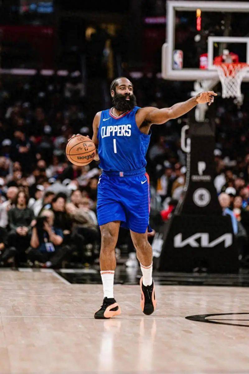 哈登三分绝杀！篮网击败76人